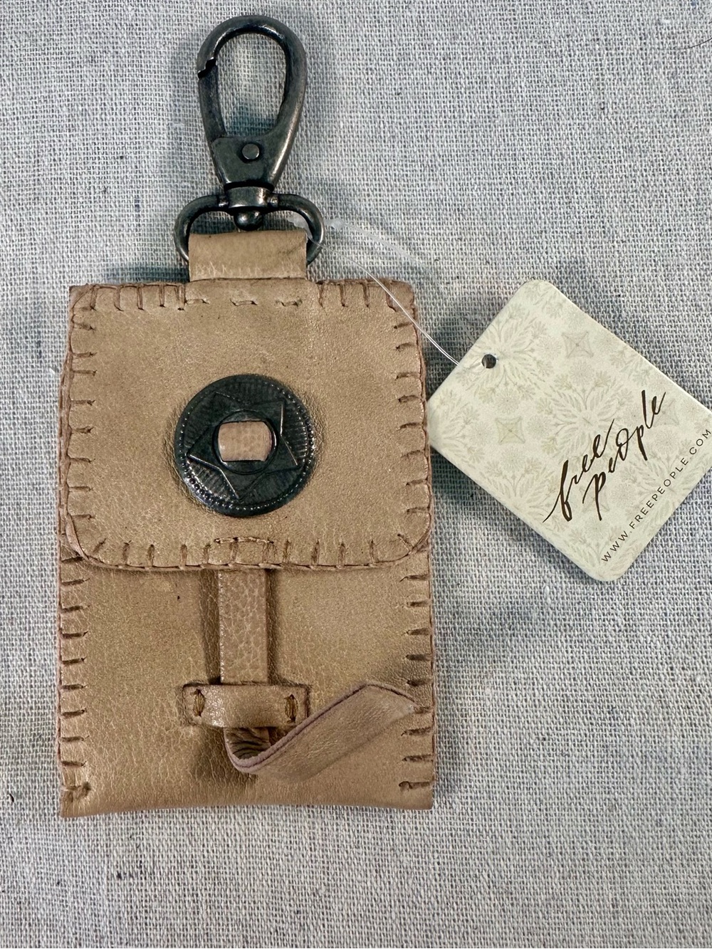 Free People Leather Whipstitch Card Holder Keychain NWT Neutral